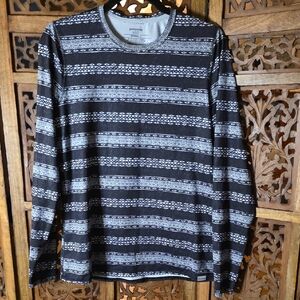 🌟 Patagoina Black and Gray Patterned Long Sleeve Shirt